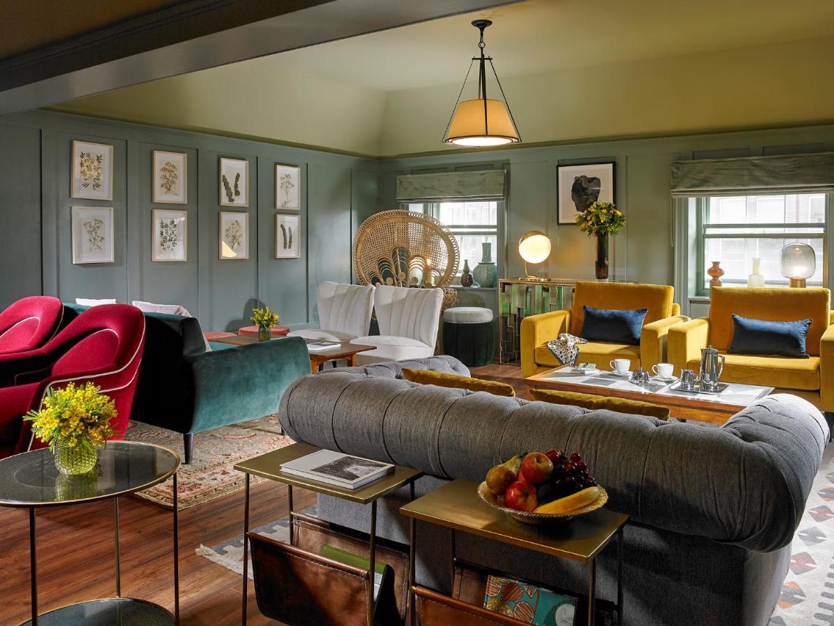 Executive King Room,1566923453:JPEG